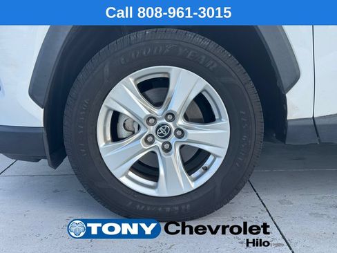 Used 2021 Toyota RAV4 XLE w/ Carpet Mat Package (TMS) FWD image 18