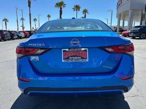 Used 2025 Nissan Sentra SV FWD image 2