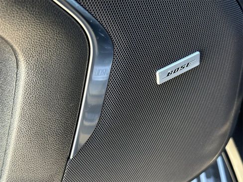 Used 2024 Chevrolet Suburban Premier image 22