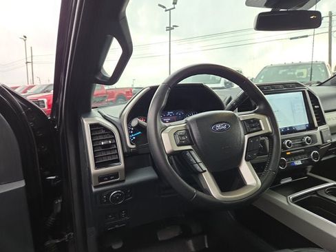 Used 2022 Ford F250 Lariat w/ Tremor Off-Road Package AWD/4WD image 9