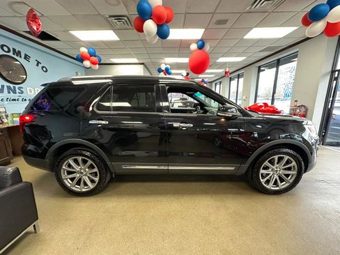 Used 2016 Ford Explorer Limited image 13