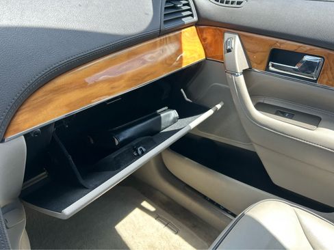 Used 2015 Lincoln MKX FWD w/ Equipment Group 102A image 46