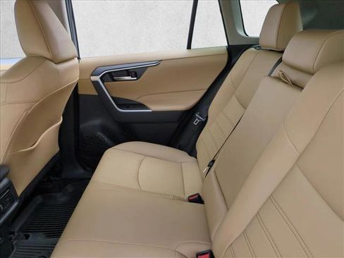 Certified 2025 Toyota RAV4 XLE Premium image 19