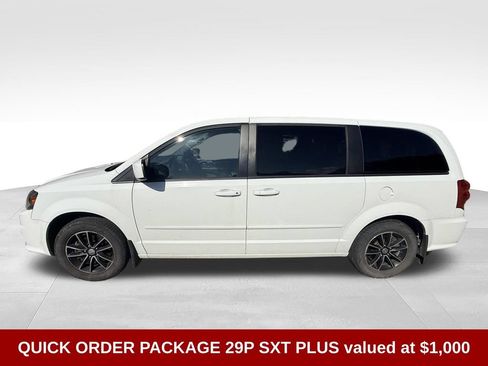Used 2015 Dodge Grand Caravan SXT FWD image 3
