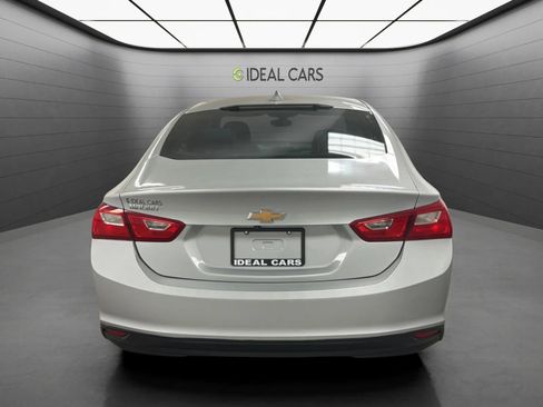 Used 2017 Chevrolet Malibu LS FWD image 6