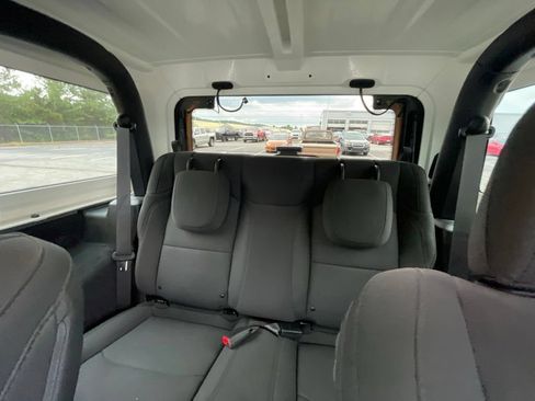 Used 2021 Jeep Wrangler Sport AWD/4WD image 16