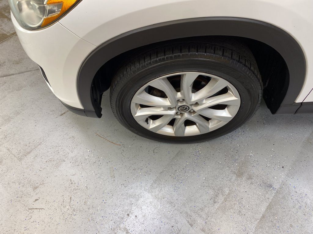 Used 2013 MAZDA CX-5 Grand Touring w/ GT Tech Pkg FWD image 11