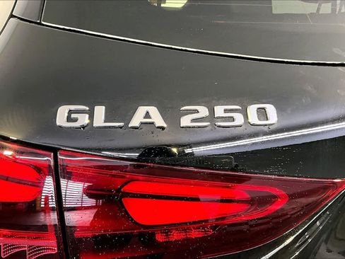 New 2026 Mercedes-Benz GLA 250 4MATIC image 6