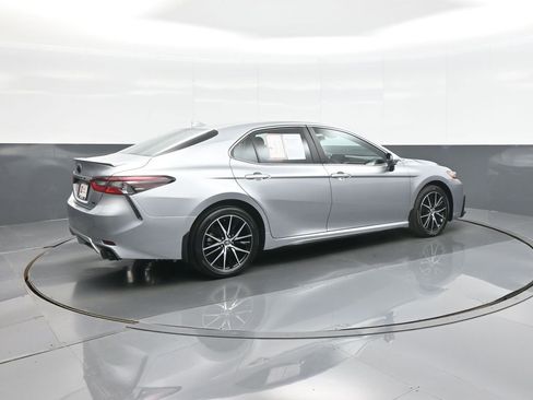 Certified 2023 Toyota Camry SE FWD image 9
