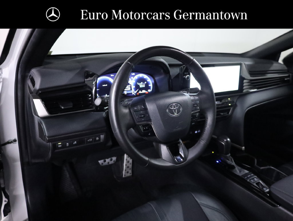 Used 2025 Toyota Camry XSE FWD image 27