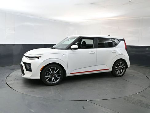 Used 2020 Kia Soul GT-Line Turbo FWD image 2