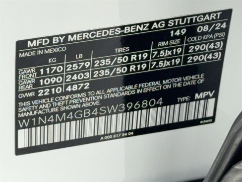 Used 2025 Mercedes-Benz GLB 250 w/ Exclusive Package image 57