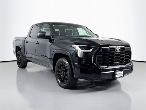 Used 2022 Toyota Tundra SR5 w/ TRD Sport Package image 3