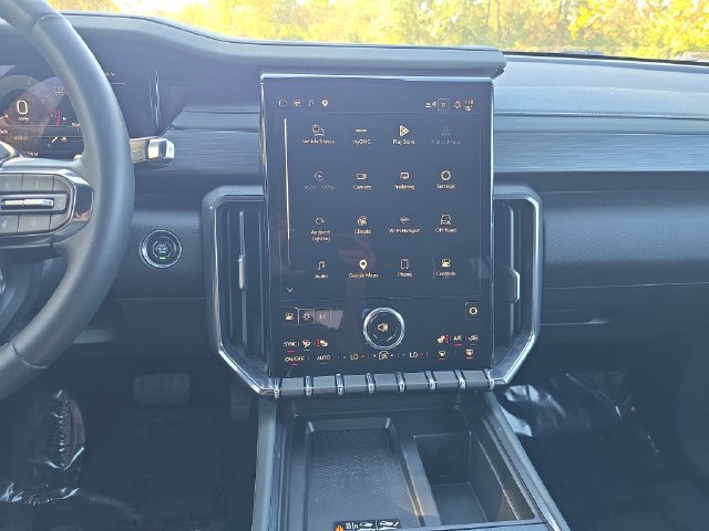 Used 2025 GMC Acadia AT4 AWD/4WD image 21