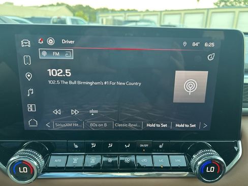 Used 2025 GMC Canyon AT4 image 30