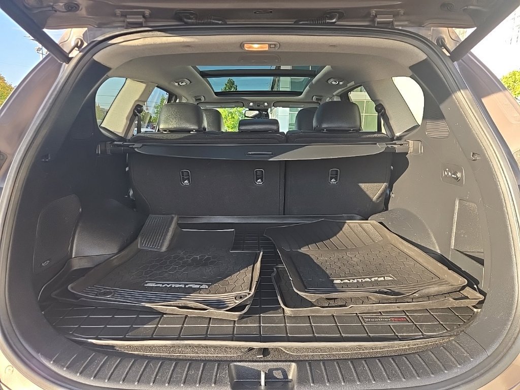 Used 2020 Hyundai Santa Fe Limited AWD/4WD image 14
