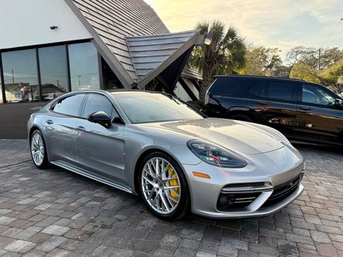 Used 2018 Porsche Panamera Turbo Executive w/ Assistance Package image 4