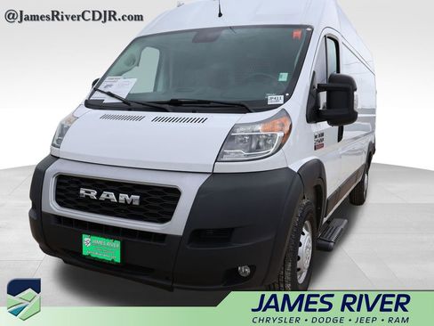 Used 2021 RAM ProMaster 2500 w/ Convenience Group FWD image 2