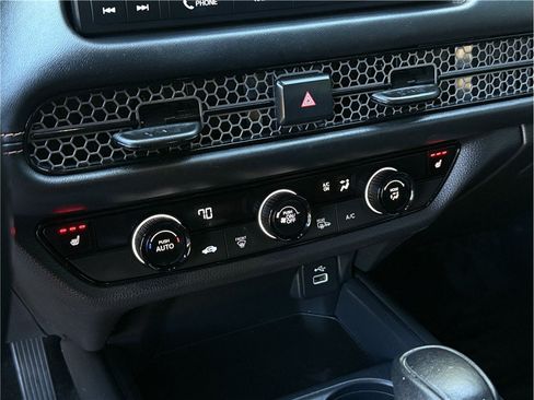 Used 2023 Honda HR-V Sport image 19