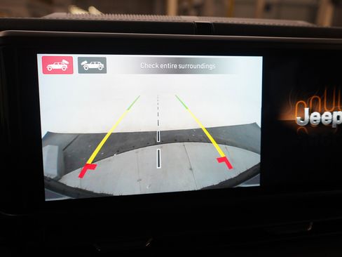 Used 2024 Jeep Wrangler High Altitude image 27