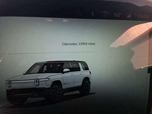 Used 2023 Rivian R1S Adventure AWD/4WD image 8