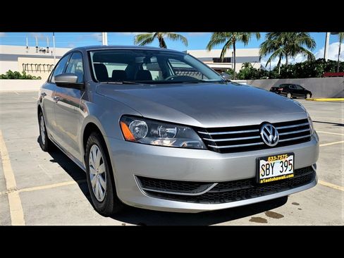 Used 2013 Volkswagen Passat 2.5 S FWD image 3