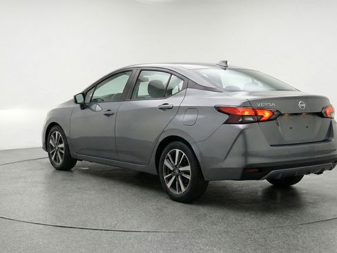 Used 2025 Nissan Versa SV FWD image 5
