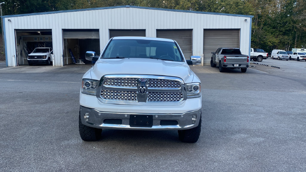 Used 2017 RAM 1500 Laramie w/ Convenience Group AWD/4WD image 2