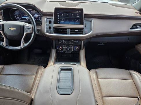 Used 2024 Chevrolet Tahoe High Country AWD/4WD image 16