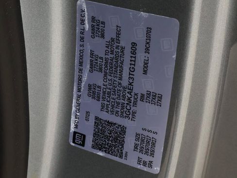 Used 2025 Mercedes-Benz C 300 Sedan image 41