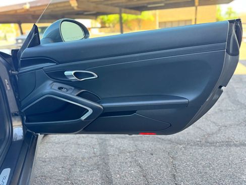 Used 2016 Porsche 911 Carrera image 16