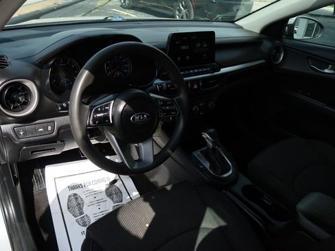 Used 2020 Kia Forte LXS image 5