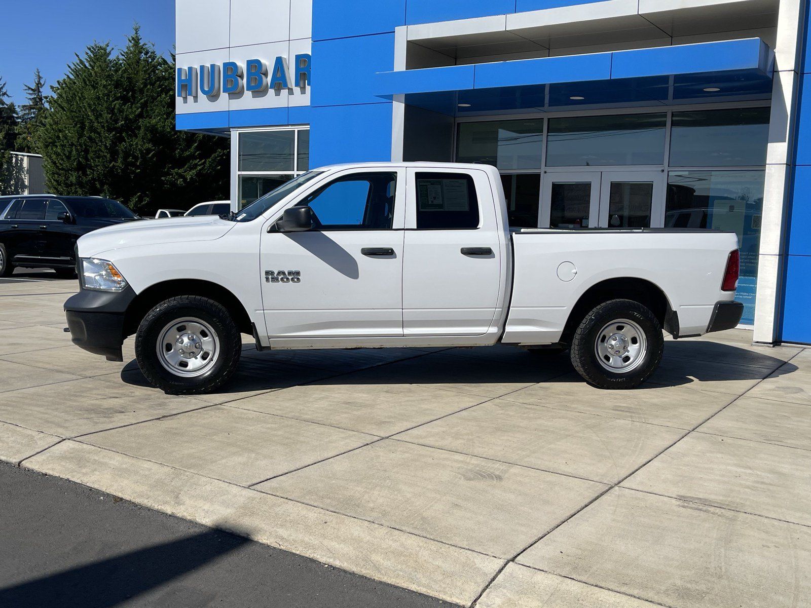 Used 2017 RAM 1500 Tradesman w/ Popular Equipment Group AWD/4WD image 2
