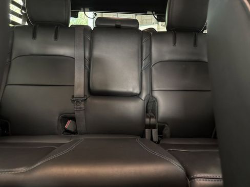 Used 2024 Jeep Wrangler Unlimited Rubicon 4xe AWD/4WD image 23
