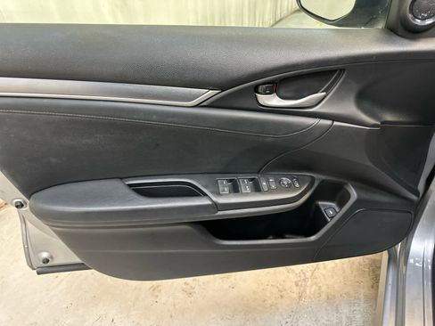 Used 2017 Honda Civic EX-L image 27