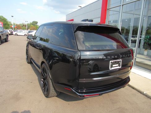 Used 2023 Land Rover Range Rover SE AWD/4WD image 9
