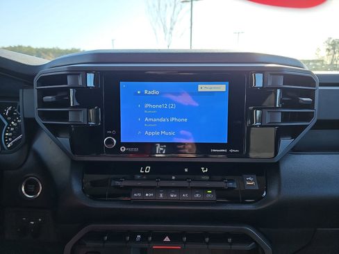 Used 2023 Toyota Tundra SR5 w/ SR5 Convenience Package AWD/4WD image 22