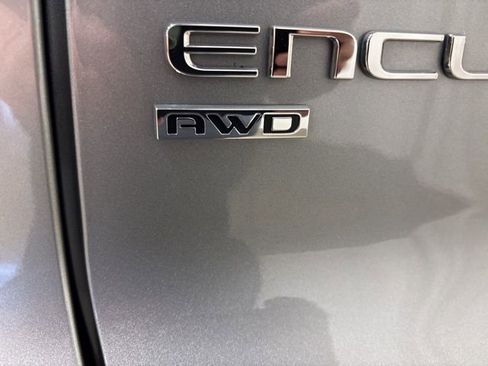 Used 2025 Buick Enclave Avenir w/ Super Cruise Package image 14