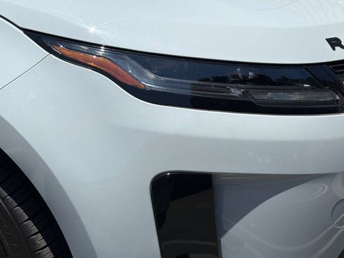 Used 2024 Land Rover Range Rover Evoque S AWD/4WD image 11