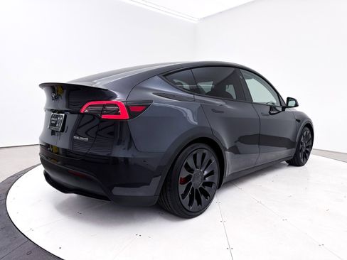 Used 2024 Tesla Model Y Performance image 16