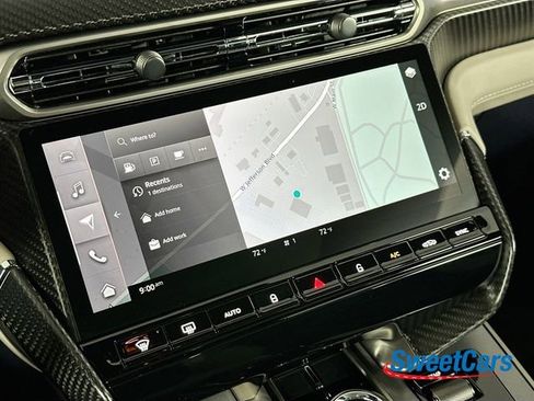 Used 2025 Aston Martin Vanquish image 21