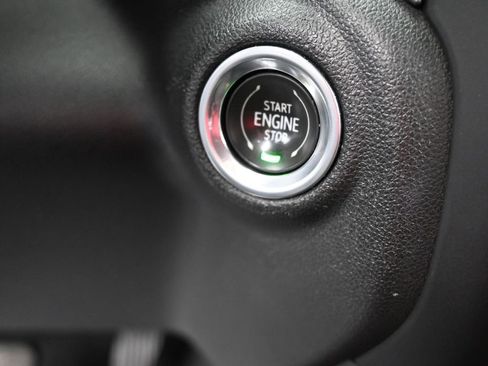 Used 2019 Chevrolet Silverado 1500 RST w/ All-Star Edition image 28