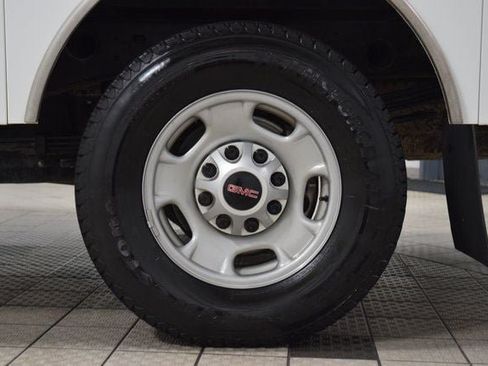 Used 2023 GMC Sierra 2500 Pro w/ Convenience Package AWD/4WD image 17