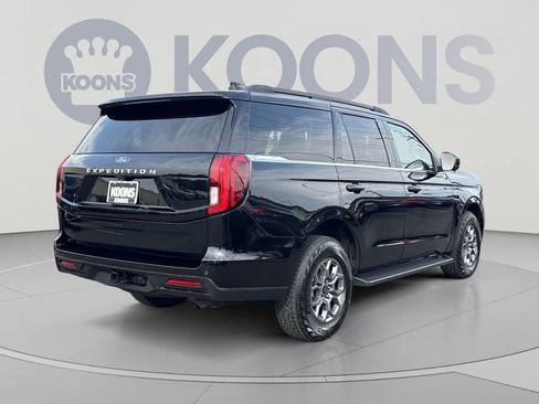 Used 2025 Ford Expedition Active AWD/4WD image 7