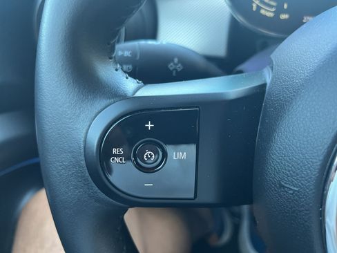 Used 2022 MINI Cooper 4-Door Hardtop FWD image 17