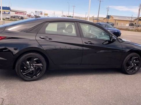 Used 2026 Hyundai Elantra Sport FWD image 2