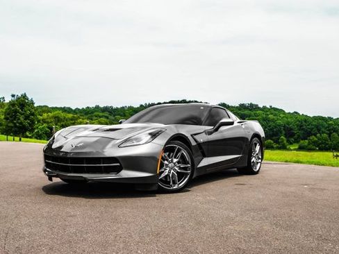 Used 2015 Chevrolet Corvette Stingray Coupe w/ 3LT Preferred Equipment Group RWD image 5
