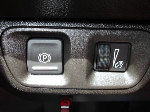 Used 2020 GMC Acadia SLE AWD/4WD image 22