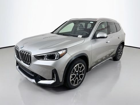 New 2026 BMW X1 xDrive28i w/ Technology Package AWD/4WD image 3