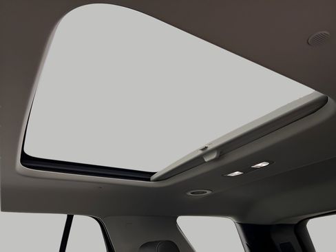 Used 2019 Chevrolet Traverse Premier image 31